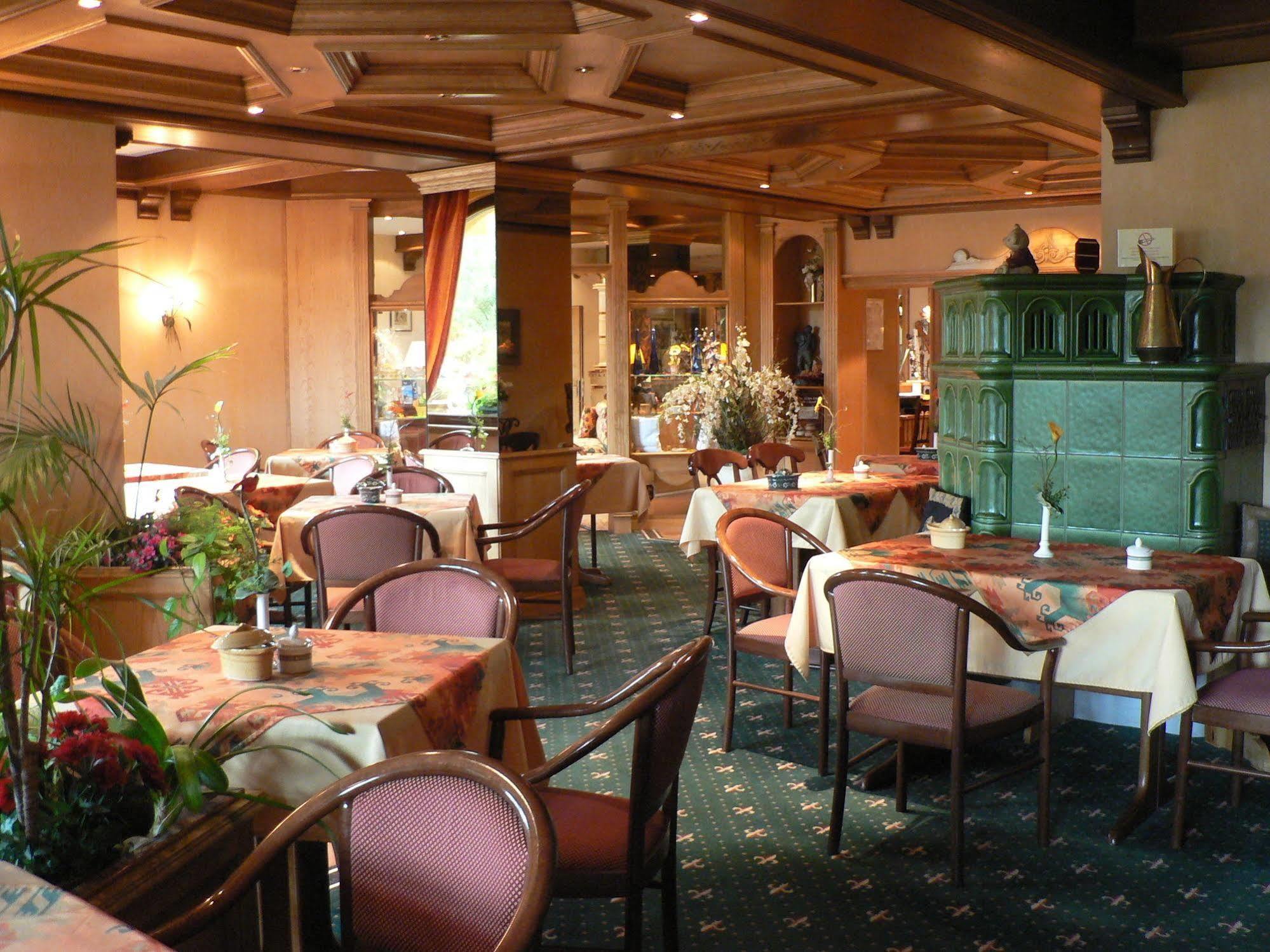 Hotel Le Mandelberg Mittelwihr Εξωτερικό φωτογραφία